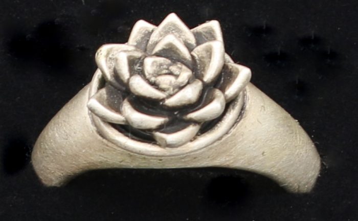 Succulent Ring. Solid Silver, Costume Jewelry - Image 2